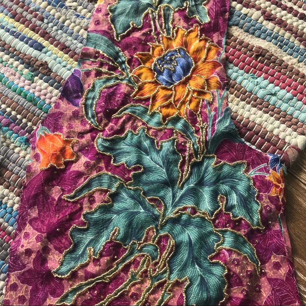 Handmade and hand beaded matching set 😭😫 - Picture 3 of 4